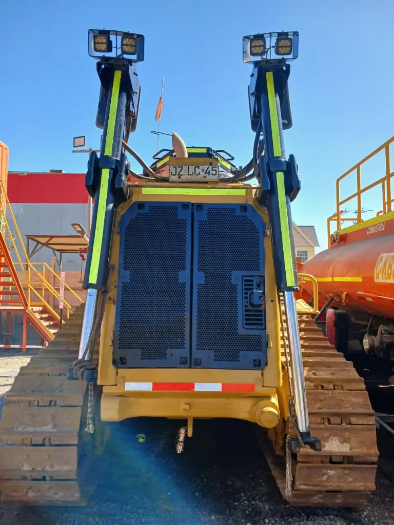 BULLDOZER SEMINUEVO CAT D8T 2018