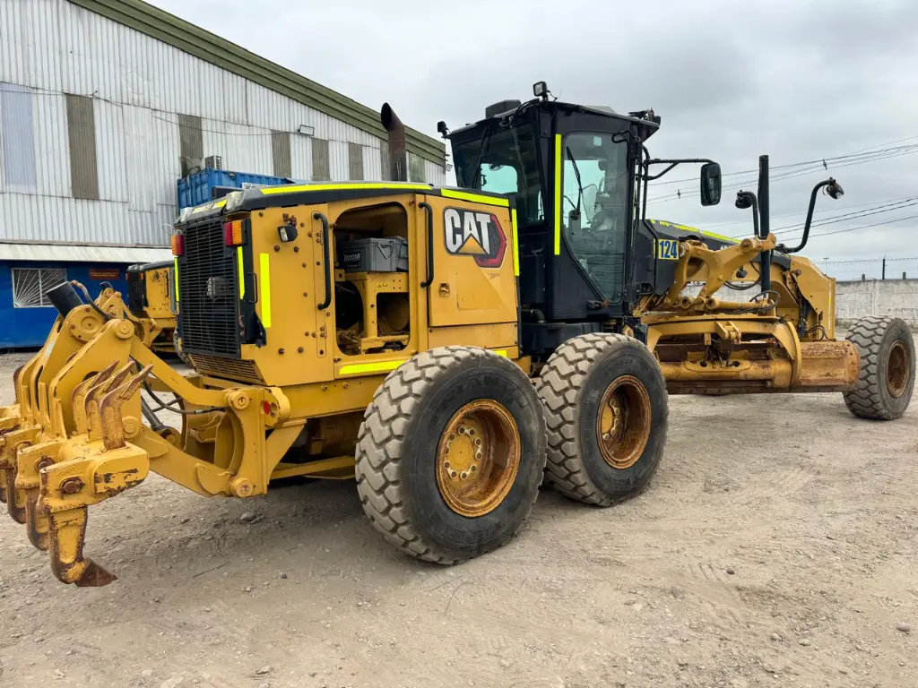 CAT 150 AÑO 2022 3,347 HORAS