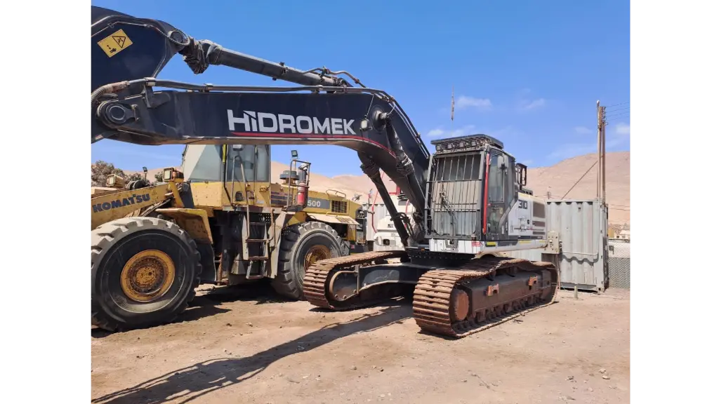 EXCAVADORA DE CADENA HMK 310LC - 2021