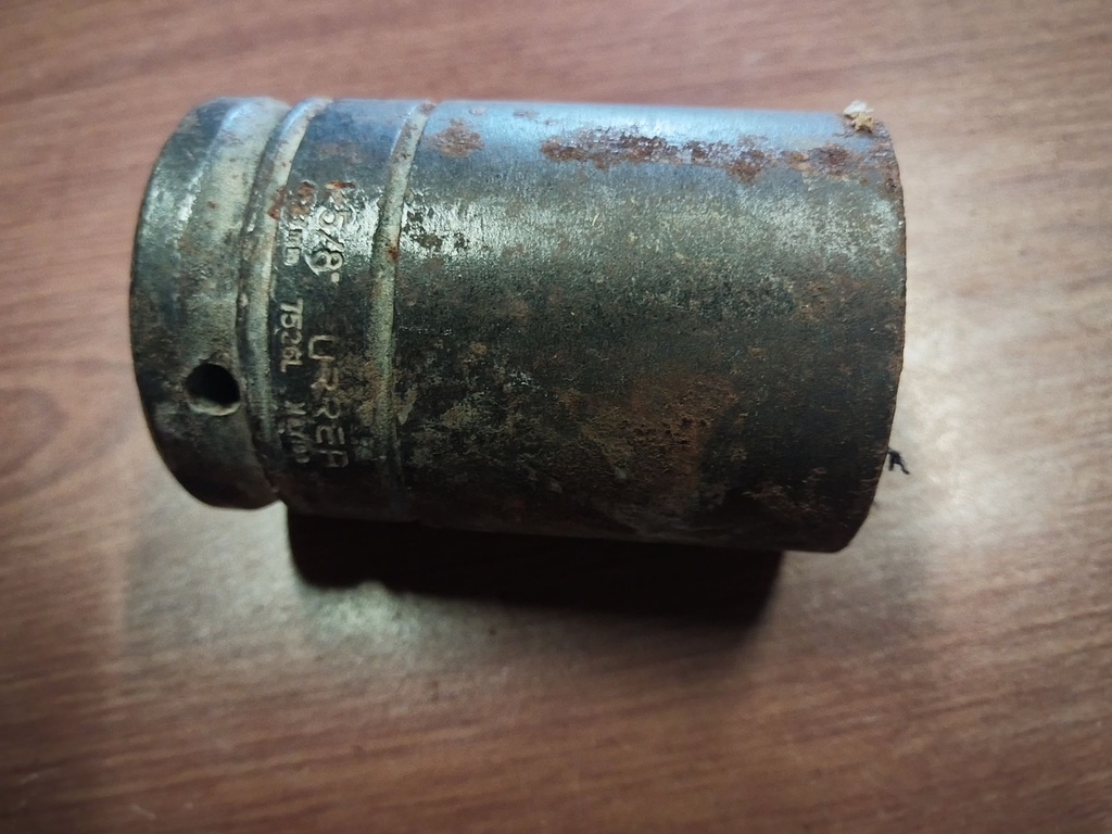 DADOS DE IMPACTO 1 5/8" 6 PUNTAS USADO URREA 7526L
